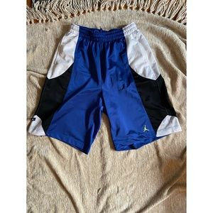 Men’s Retro Air Jordan Basketball Shorts large
